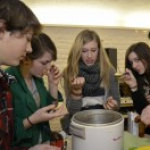 Club JuMaJo bäckt Krapfen